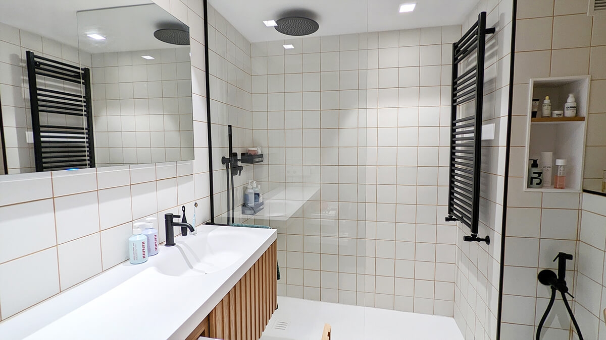 Projet client Riluxa - Vue générale de la salle de bain