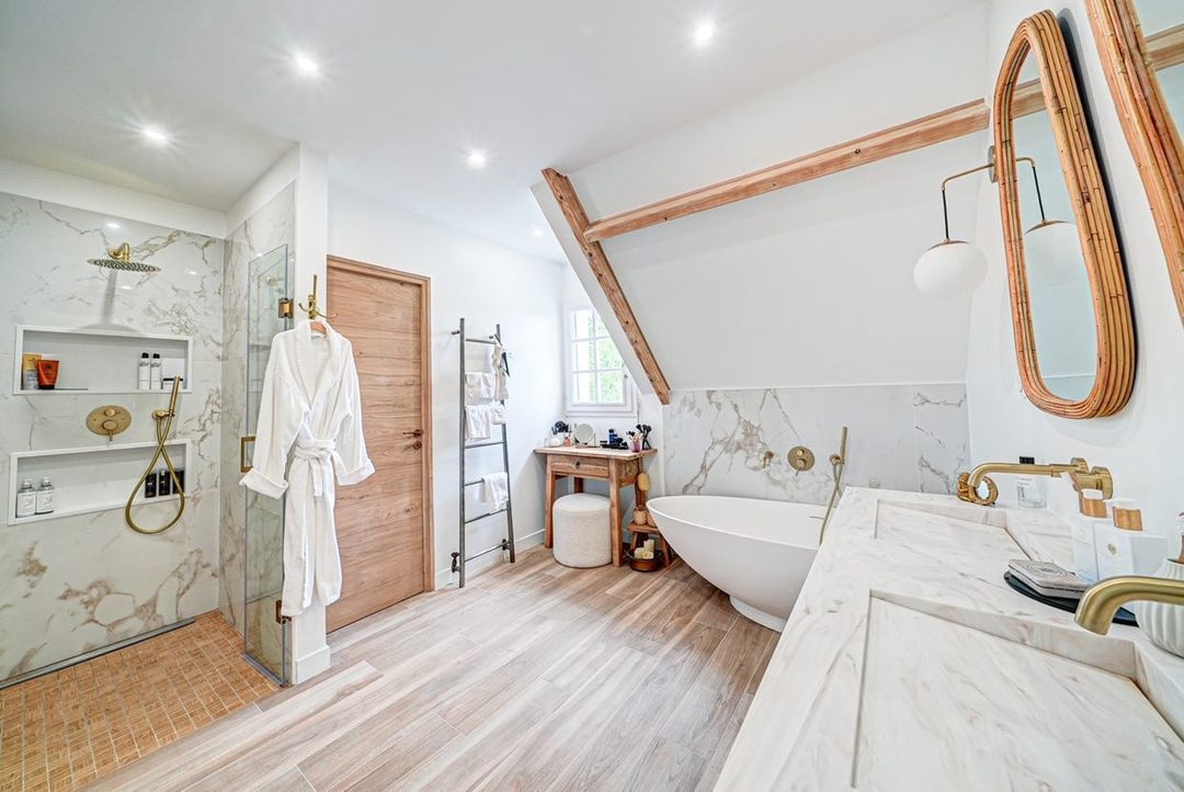 Riluxa Kundenprojekt - Renovierung des Badezimmers von Mutterhaus